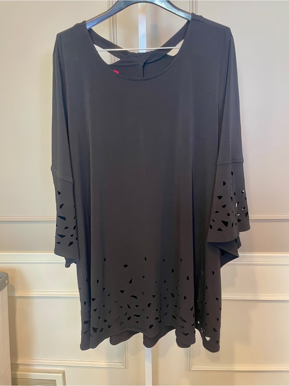 IC by Connie K 3X Black Tunic Top Blouse Stretch Jersey Laser Cut Sleeve